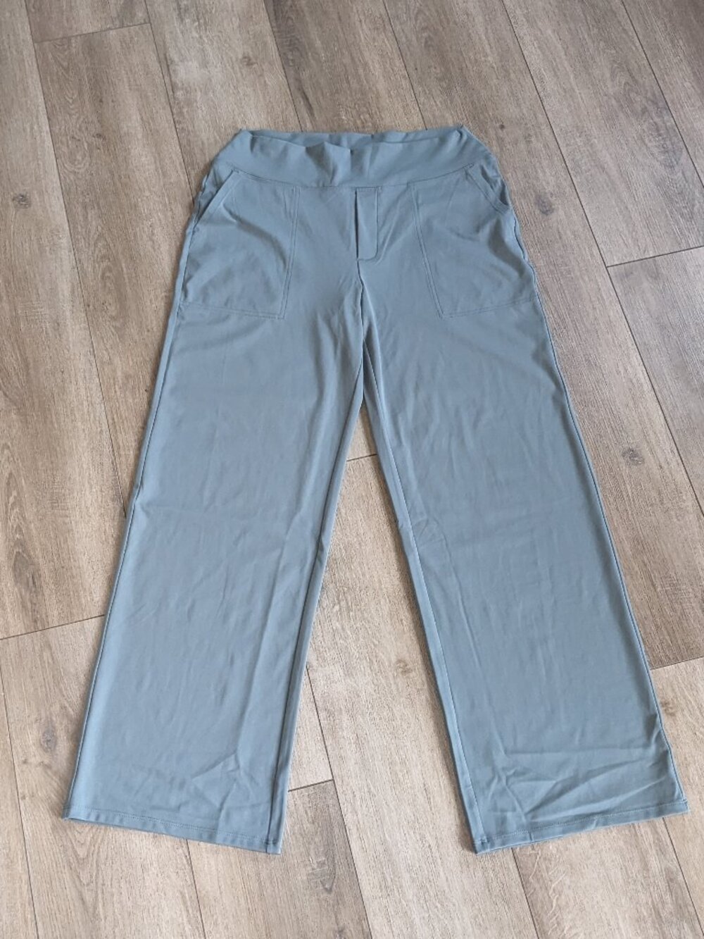 NWT G4Free EverGoing Wide Leg High-Waist Yoga Casual Pants Grey Sage XL (12-14)